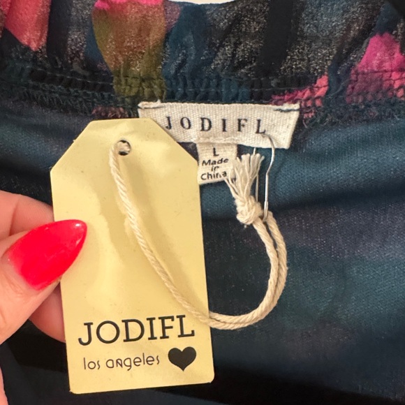 JODIFL Vibrant Floral Blouse - Pink and Black - Picture 2 of 5